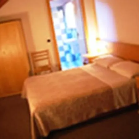 Ideal Hotel